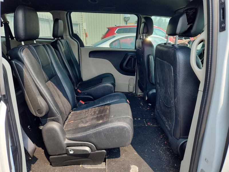 Photo 11 from auction – 2015 DODGE GRAND CARAVAN with VIN 2C4RDGBG3FR713276