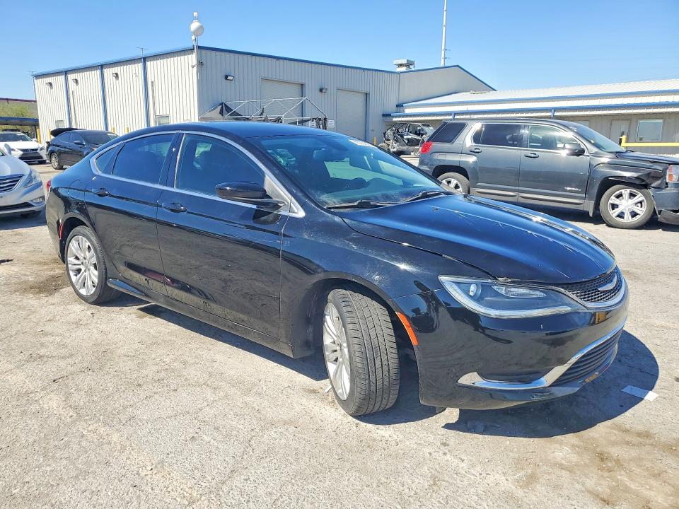 Photo 4 from auction – 2016 CHRYSLER 200 with VIN 1C3CCCAB3GN119183