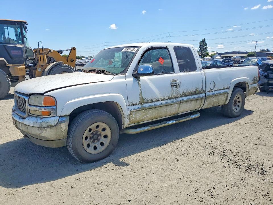 GMC NEW SIERRA 2000 with VIN 1GTEK19T3YE303873 - Photo from auction