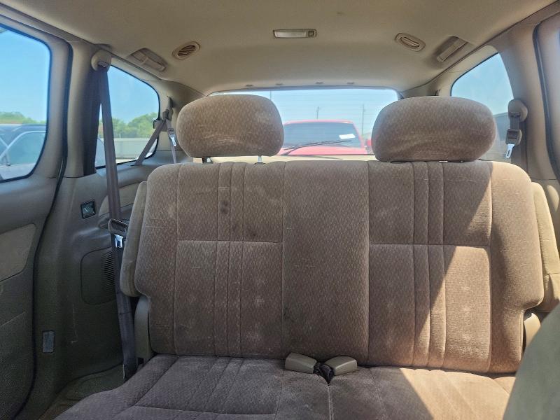 Photo 10 from auction – 2002 TOYOTA SIENNA with VIN 4T3ZF19C52U466451