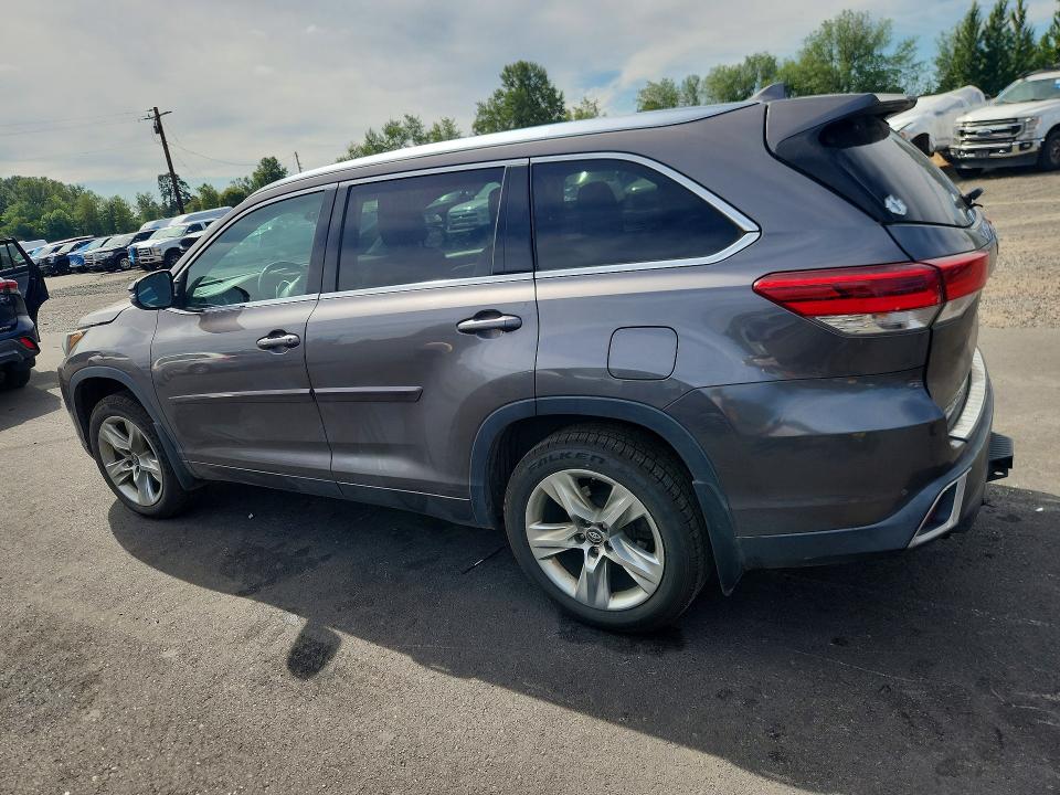 Foto 2 de la subasta – 2017 TOYOTA HIGHLANDER con VIN 5TDDZRFHXHS363729