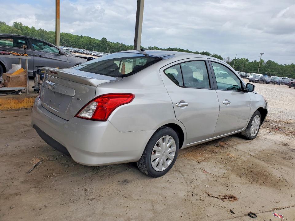 Photo 3 from auction – 2019 NISSAN VERSA with VIN 3N1CN7AP3KL813182