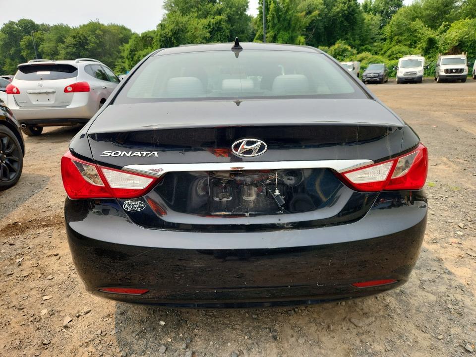 Photo 6 from auction – 2011 HYUNDAI SONATA with VIN 5NPEB4AC2BH107220