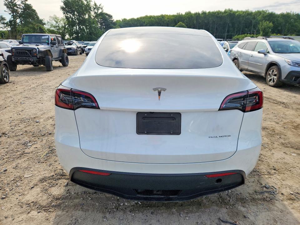 Photo 6 from auction – 2025 TESLA MODEL Y with VIN 7SAYGAEE4SF287973