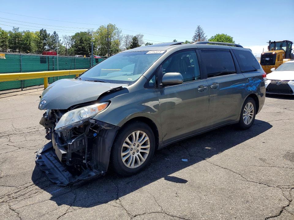 TOYOTA SIENNA 2012 with VIN 5TDYK3DC6CS246474 - Photo from auction