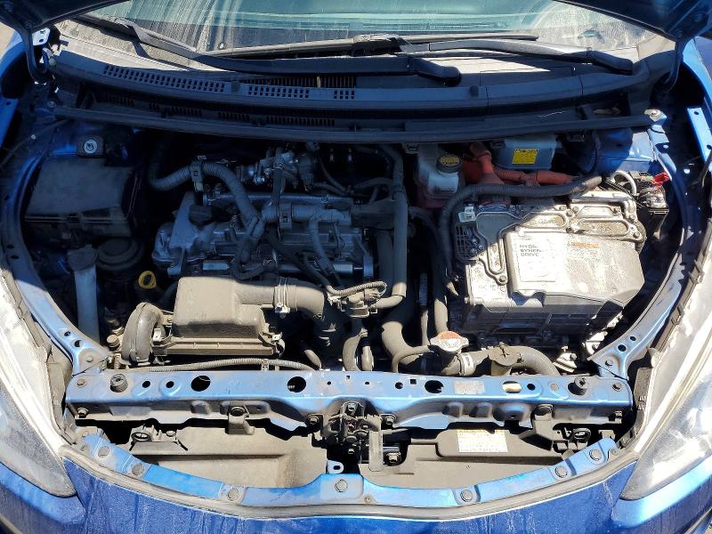 Photo 11 from auction – 2016 TOYOTA PRIUS C with VIN JTDKDTB3XG1124352