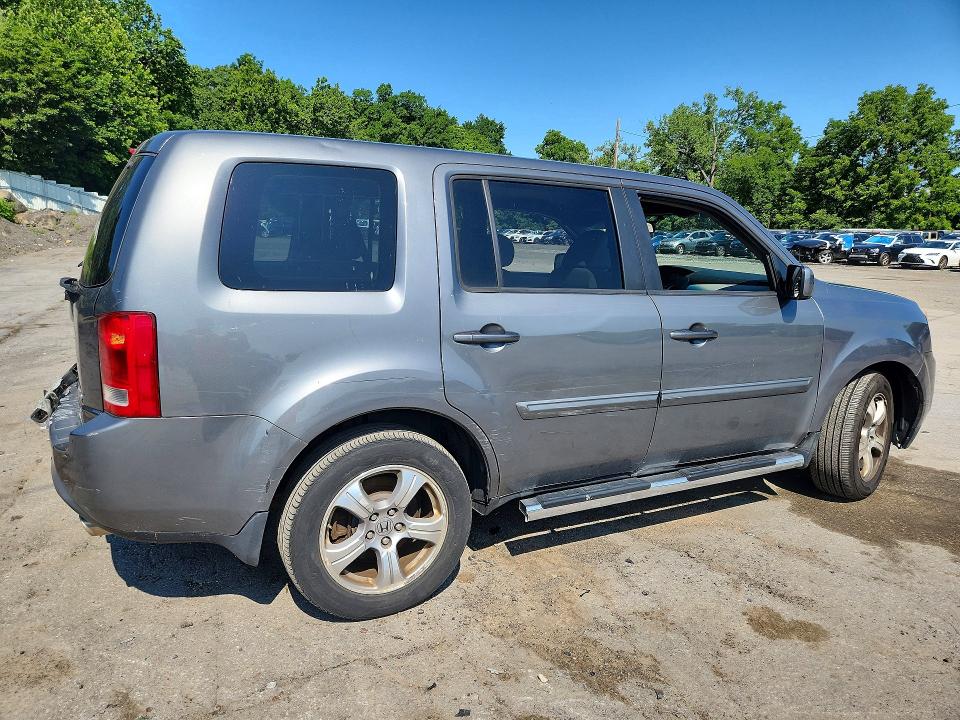 Photo 3 from auction – 2012 HONDA PILOT with VIN 5FNYF4H48CB004643