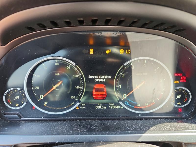 Foto 9 de la subasta – 2015 BMW 740 con VIN WBAYF4C55FGS99420