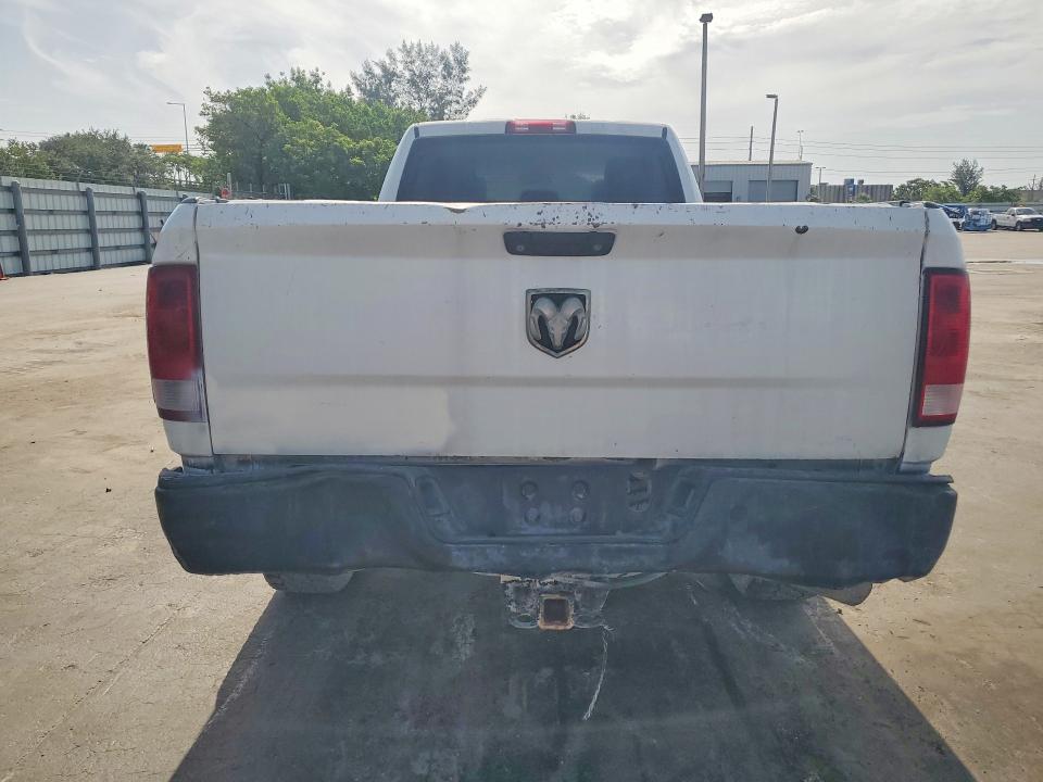 Zdjęcie 6 z aukcji – 2014 RAM 2500 z VIN 3C6UR4HJ0EG301860