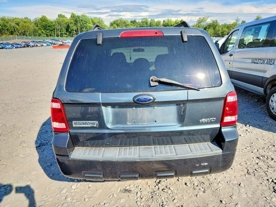 Photo 6 from auction – 2008 FORD ESCAPE with VIN 1FMCU93118KD78219