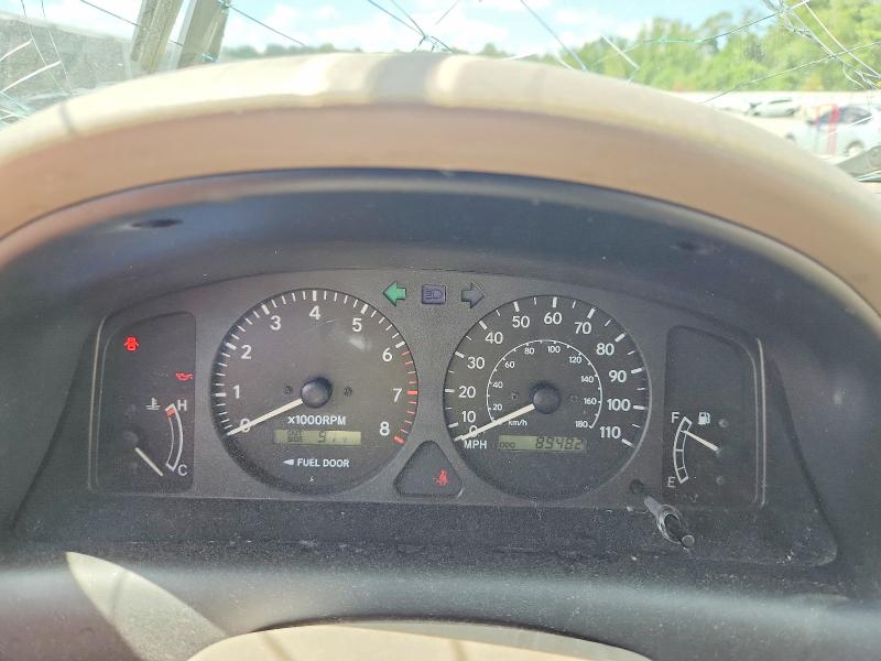 Photo 9 from auction – 2000 TOYOTA COROLLA with VIN 2T1BR18E8YC326828
