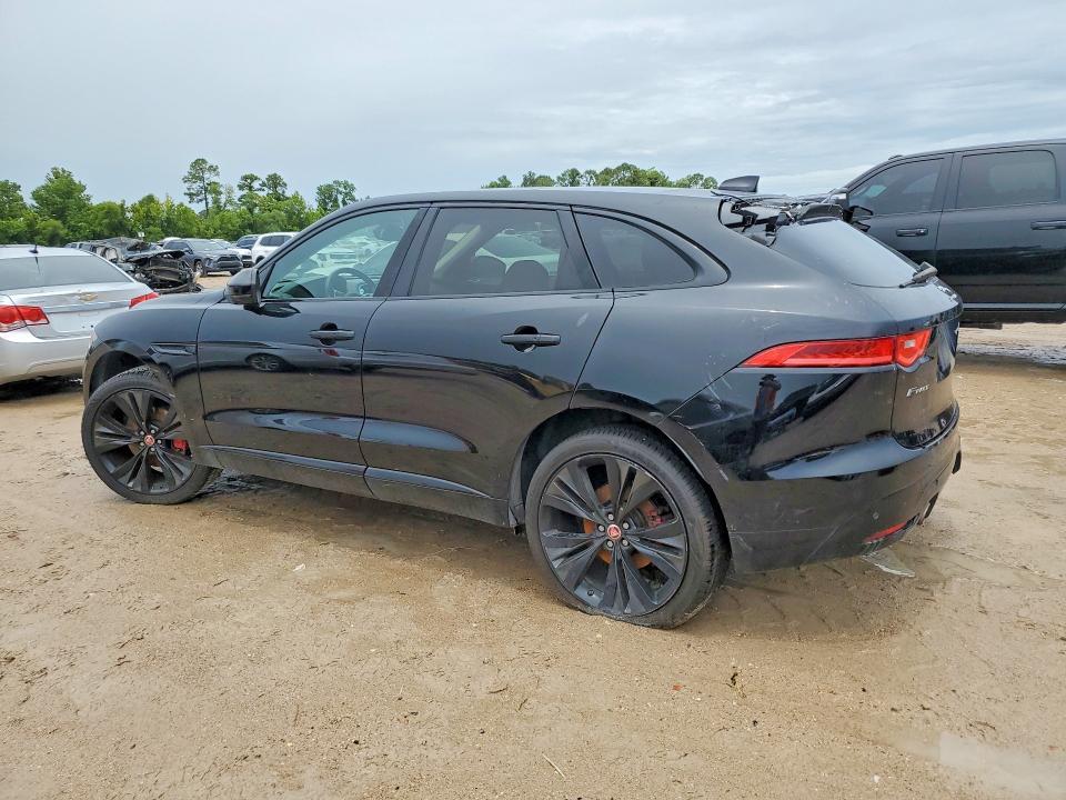 Photo 2 from auction – 2017 JAGUAR F-PACE with VIN SADCM2BV5HA082890