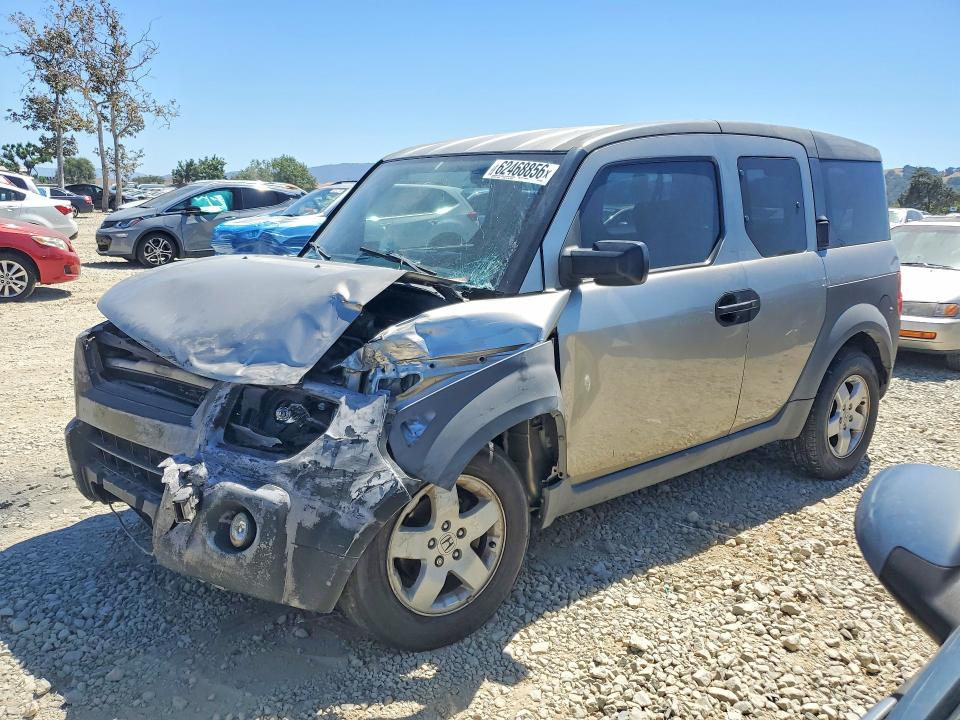 HONDA ELEMENT 2004 with VIN 5J6YH28554L023828 - Photo from auction