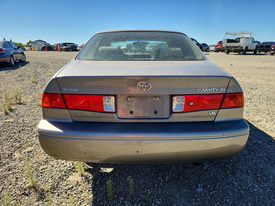 Zdjęcie 6 z aukcji – 2000 TOYOTA CAMRY z VIN 4T1BF22K6YU112044