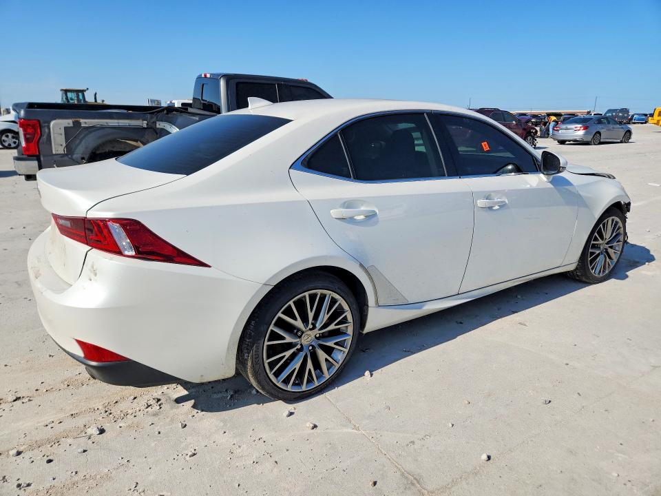 Photo 3 from auction – 2014 LEXUS IS with VIN JTHBF1D23E5009034