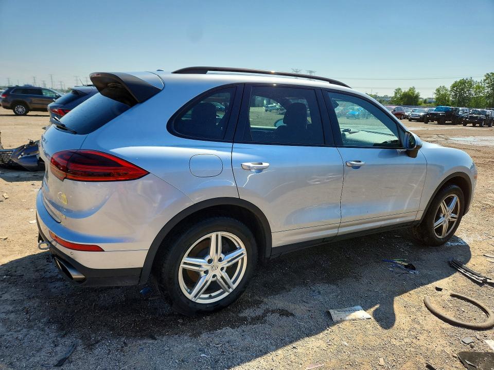 Photo 3 from auction – 2016 PORSCHE CAYENNE with VIN WP1AA2A27GLA10898