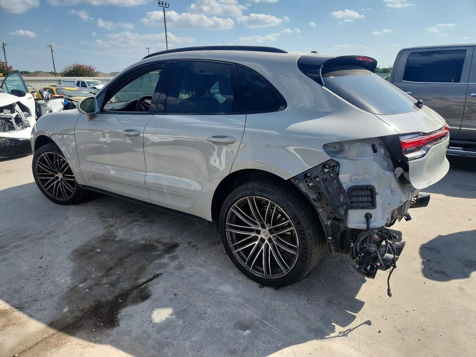 Photo 2 from auction – 2021 PORSCHE MACAN with VIN WP1AB2A59MLB36392