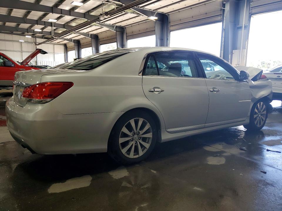 Photo 3 from auction – 2011 TOYOTA AVALON with VIN 4T1BK3DB5BU420408