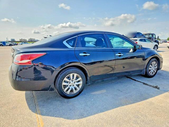Photo 3 from auction – 2015 NISSAN ALTIMA with VIN 1N4AL3AP0FC471104