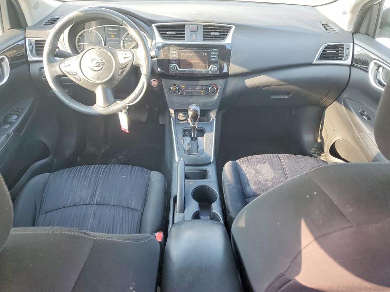 Photo 8 from auction – 2017 NISSAN SENTRA with VIN 3N1AB7AP5HY397681