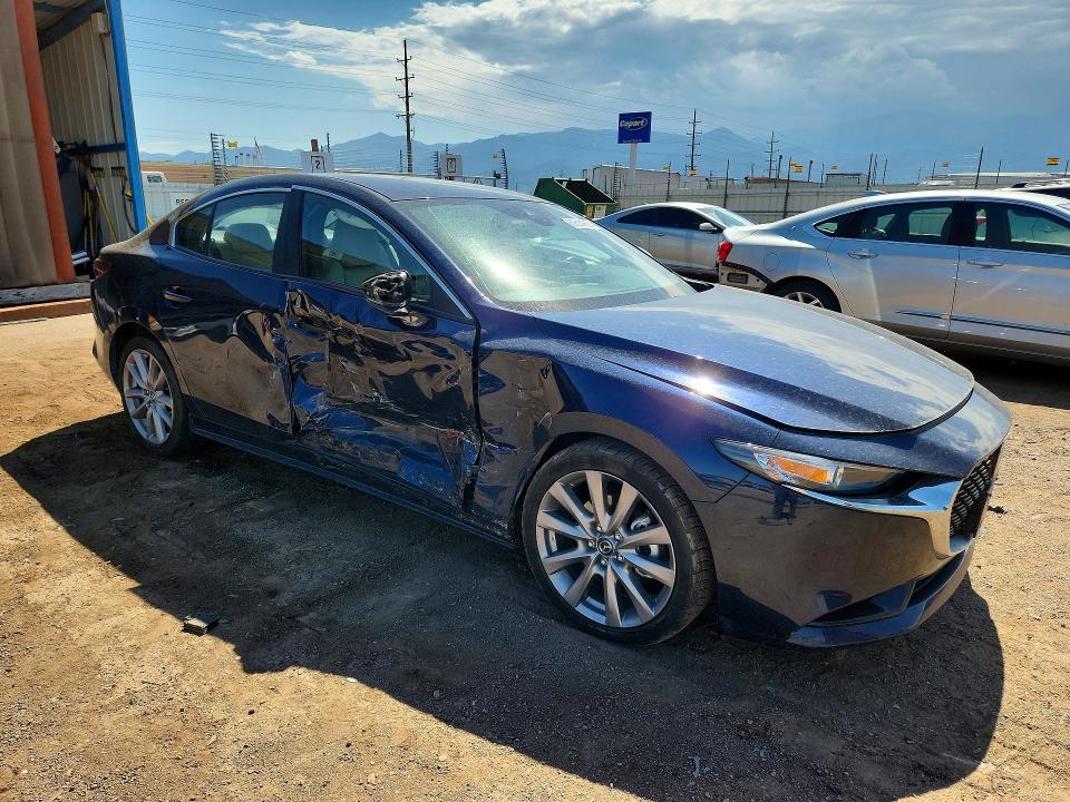 Photo 4 from auction – 2020 MAZDA 3 with VIN 3MZBPBDM4LM136935