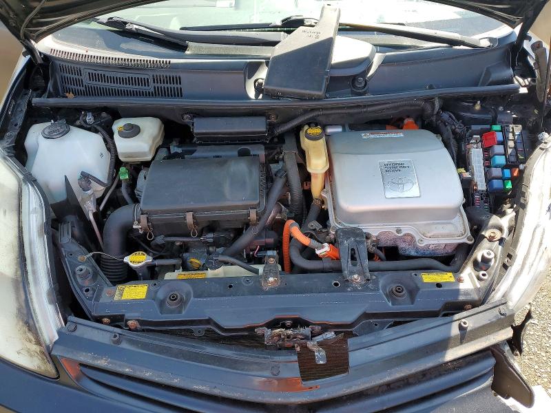 Photo 11 from auction – 2005 TOYOTA PRIUS with VIN JTDKB20U153113673