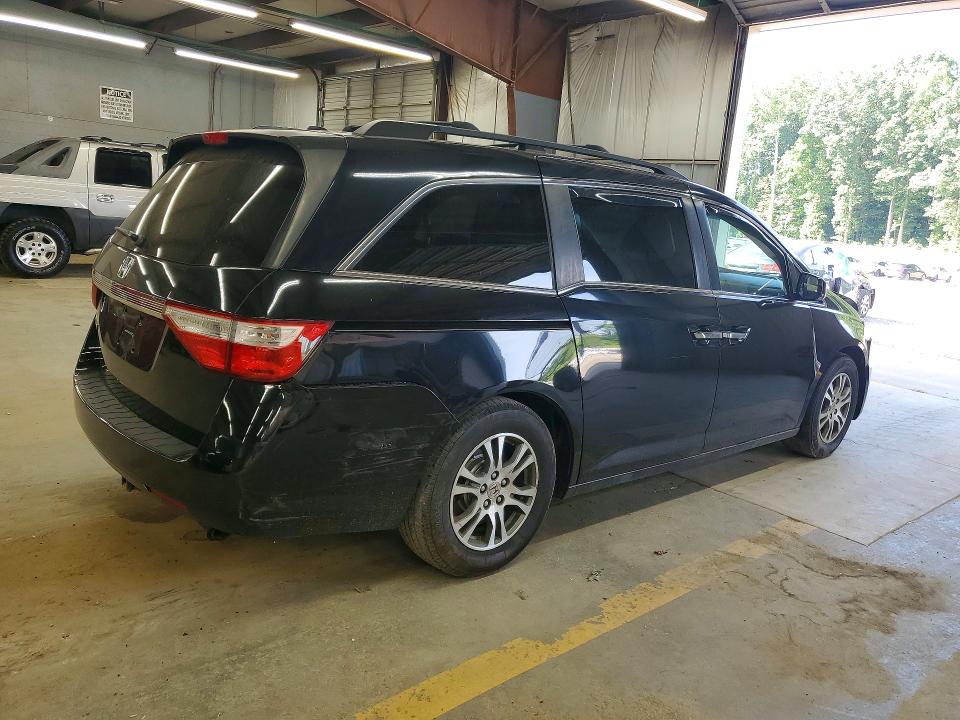 Photo 3 from auction – 2013 HONDA ODYSSEY with VIN 5FNRL5H68DB039690