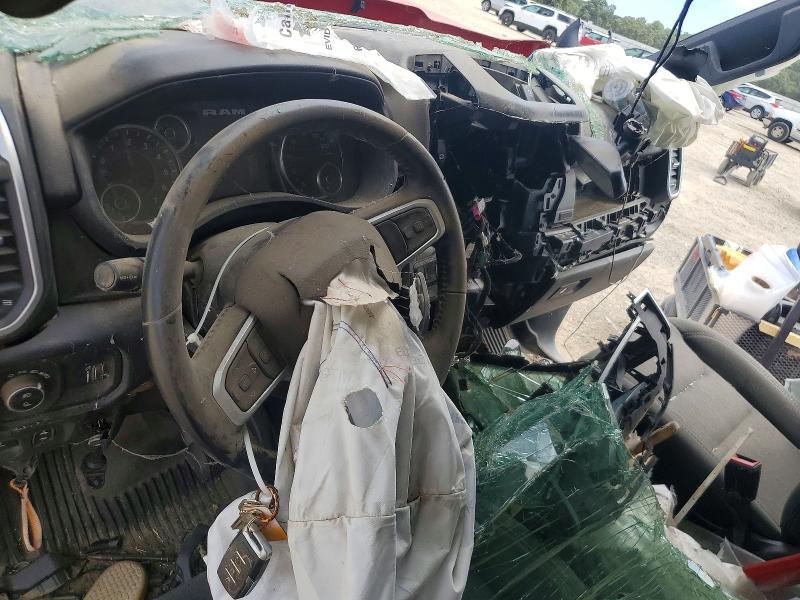 Photo 8 from auction – 2021 RAM 1500 with VIN 1C6SRFFT7MN827786