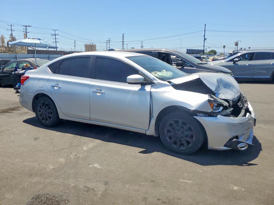 Photo 4 from auction – 2019 NISSAN SENTRA with VIN 3N1AB7AP2KY227852
