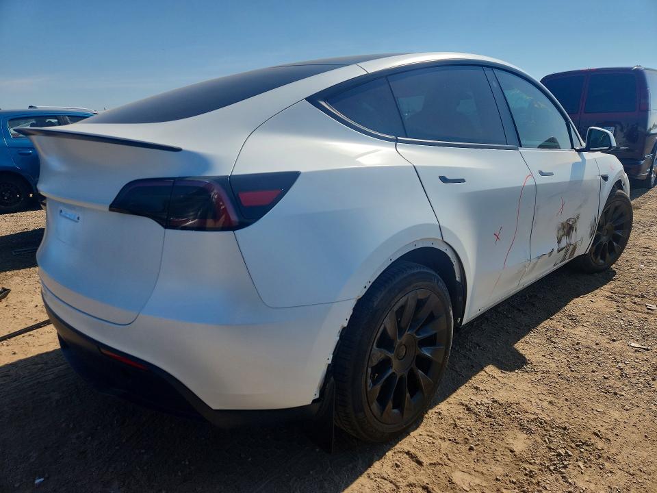 Photo 3 from auction – 2023 TESLA MODEL Y with VIN 7SAYGDEE9PF755155