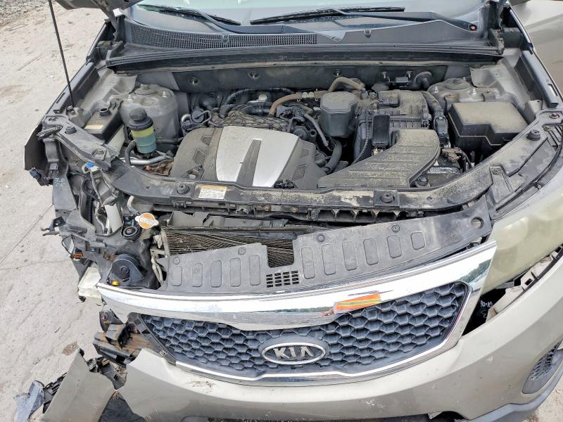 Photo 12 from auction – 2011 KIA SORENTO with VIN 5XYKU4A20BG043125