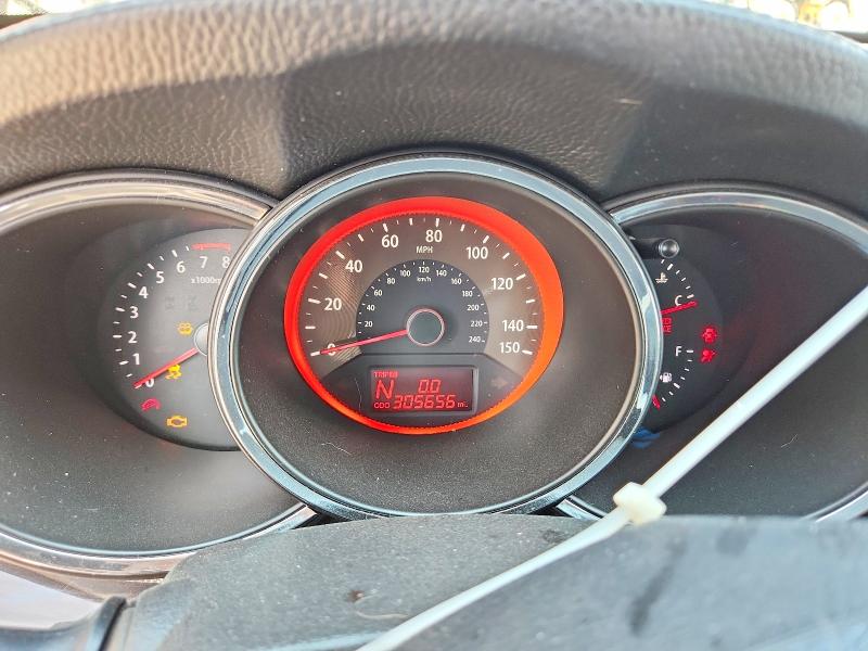 Photo 9 from auction – 2013 KIA SORENTO with VIN 5XYKW4A26DG317425