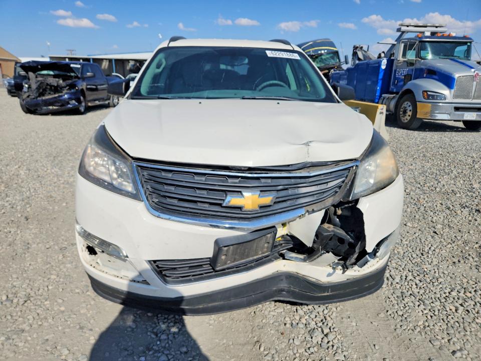 Photo 5 from auction – 2015 CHEVROLET TRAVERSE with VIN 1GNKVFKD5FJ233346