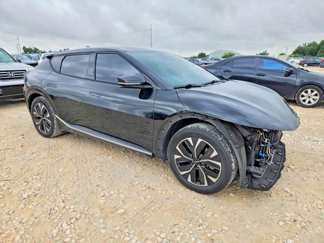 Photo 4 from auction – 2023 KIA EV6 with VIN KNDC34LA2P5603853