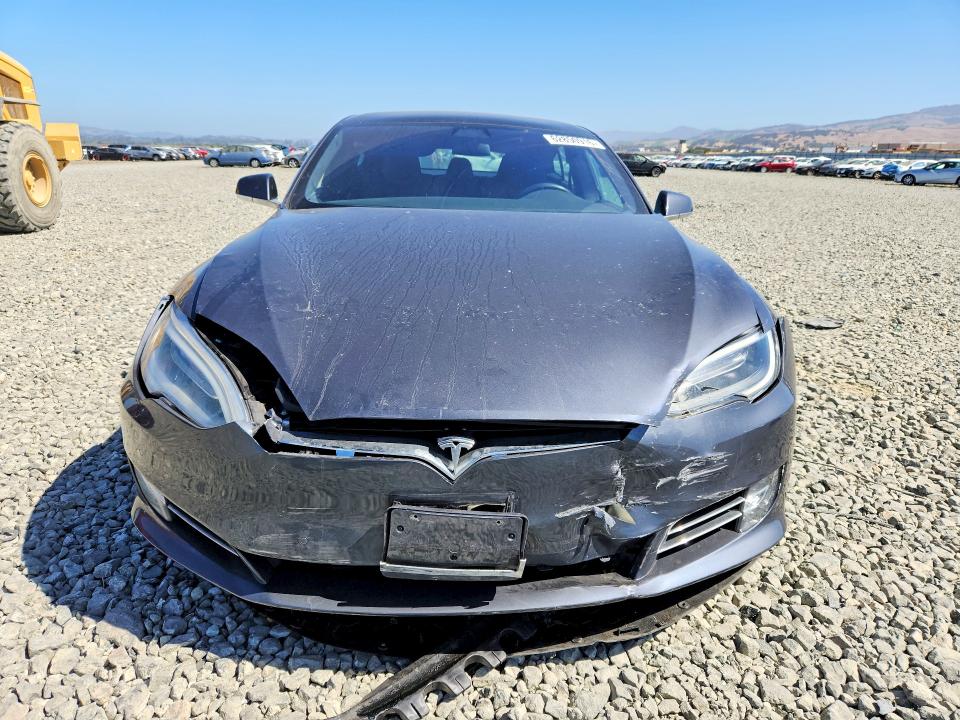 Photo 5 from auction – 2019 TESLA MODEL S with VIN 5YJSA1E28KF305580