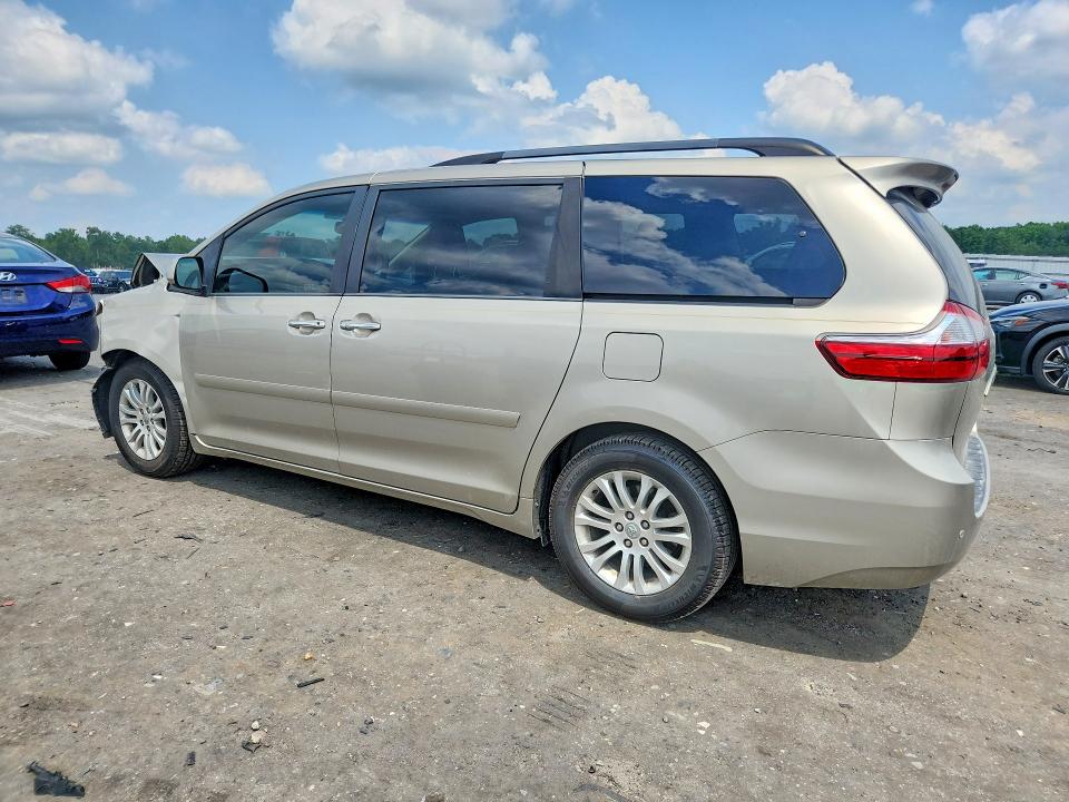 Photo 2 from auction – 2017 TOYOTA SIENNA with VIN 5TDYZ3DC3HS858313