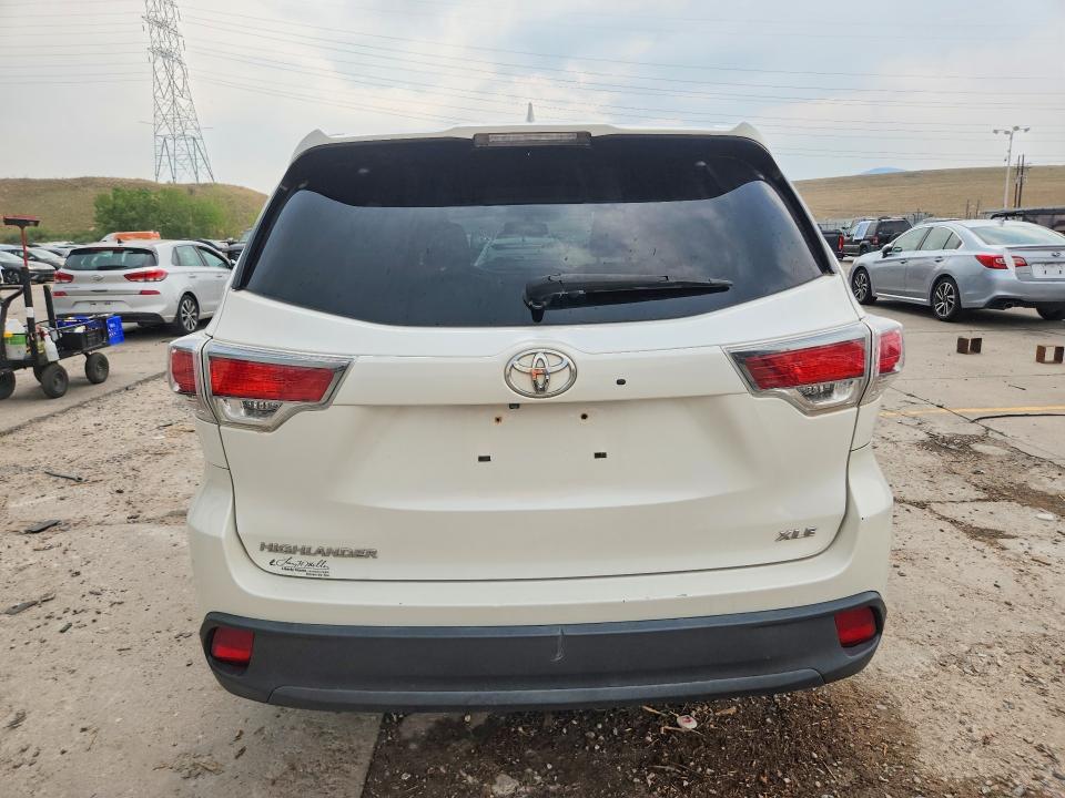 Photo 6 from auction – 2015 TOYOTA HIGHLANDER with VIN 5TDKKRFH8FS113284