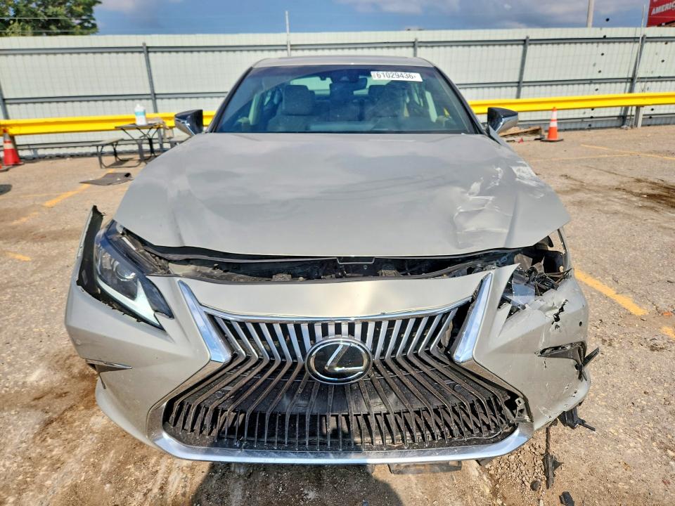 Photo 5 from auction – 2021 LEXUS ES 250 with VIN 58AD11D19MU005269
