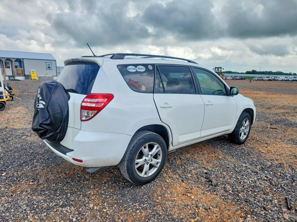 Photo 3 from auction – 2012 TOYOTA RAV4 with VIN 2T3ZF4DV3CW151062