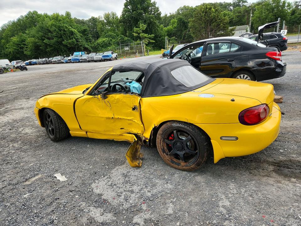 Фото 2 с аукциона – 2002 MAZDA MX-5 MIATA с VIN JM1NB353420223293