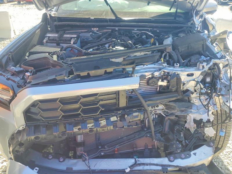 Zdjęcie 12 z aukcji – 2025 TOYOTA 4RUNNER z VIN JTEVA5BR0S5071275