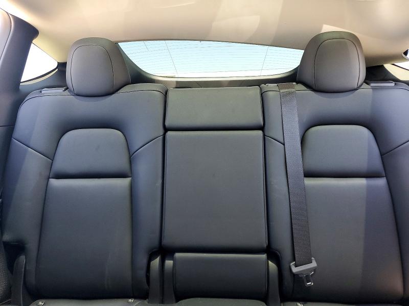 Photo 10 from auction – 2022 TESLA MODEL Y with VIN 7SAYGDEE5NF385187
