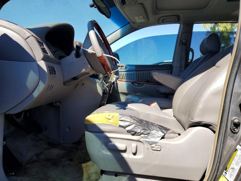 Photo 7 from auction – 2005 TOYOTA SIENNA with VIN 5TDBA22C95S048867
