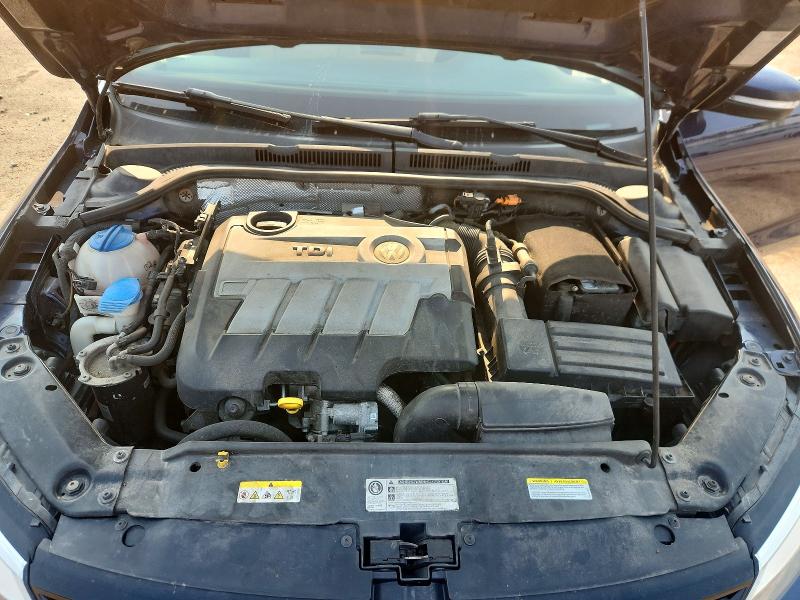 Photo 11 from auction – 2014 VOLKSWAGEN JETTA with VIN 3VWLL7AJ7EM443493