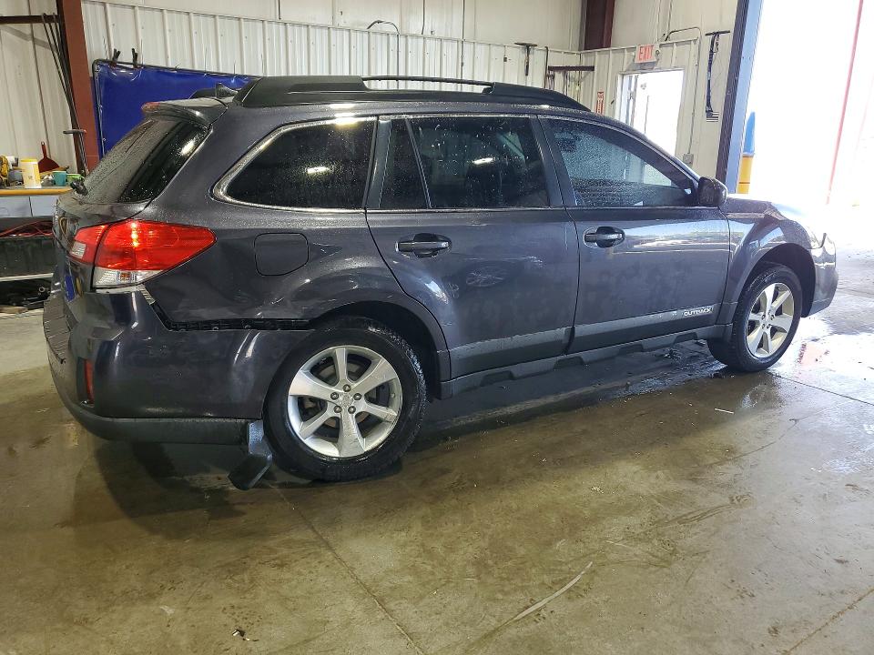 Photo 3 from auction – 2013 SUBARU OUTBACK with VIN 4S4BRBKC9D3269809