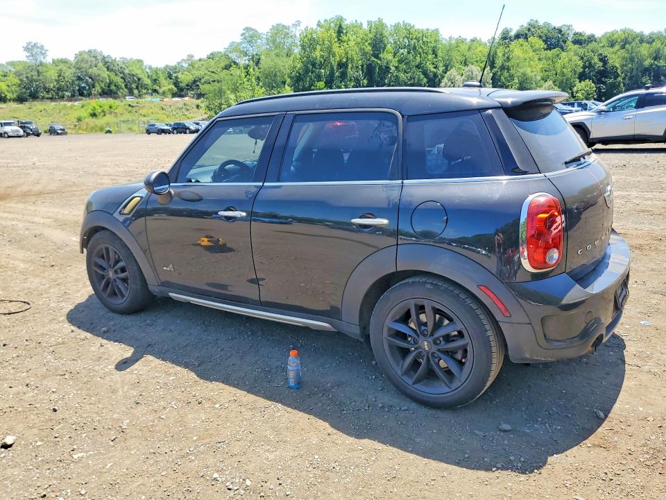 Photo 2 from auction – 2016 MINI COOPER with VIN WMWZC5C59GWU01831