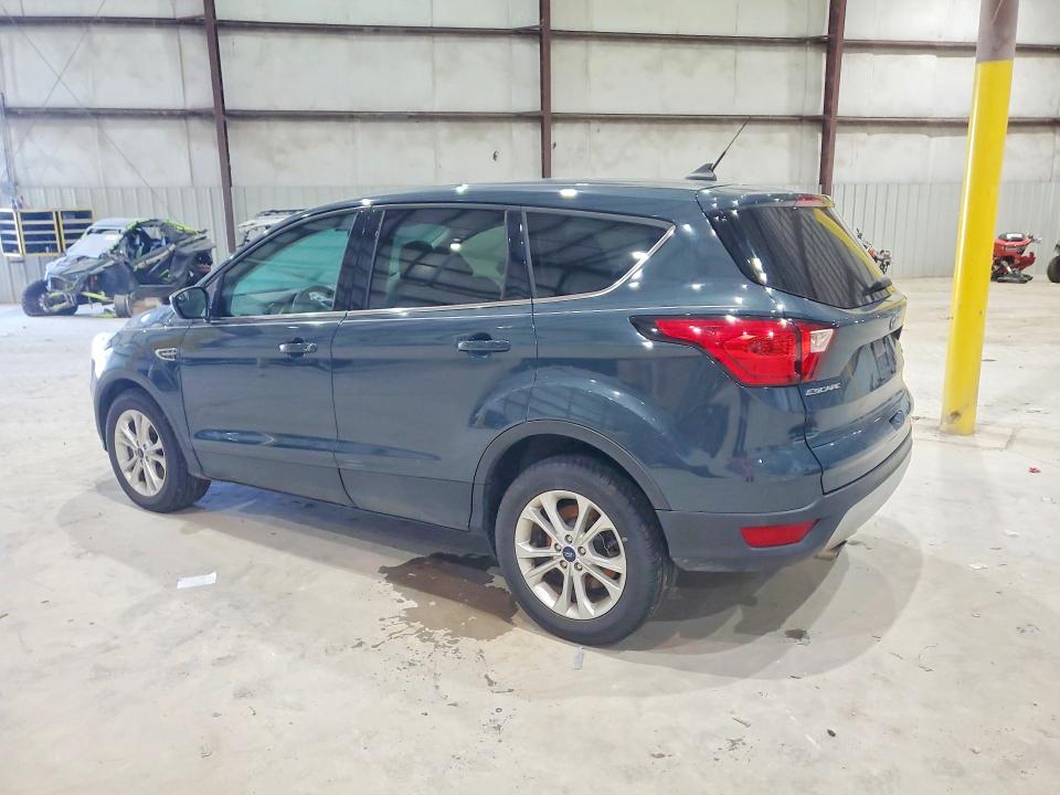Photo 2 from auction – 2019 FORD ESCAPE with VIN 1FMCU9GDXKUC50867