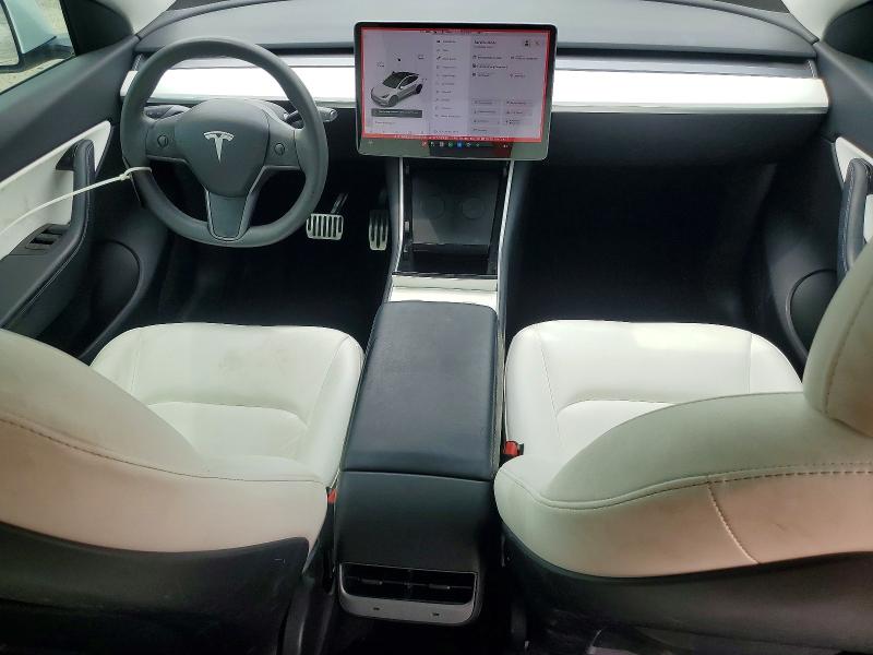 Photo 8 from auction – 2020 TESLA MODEL Y with VIN 5YJYGDEE0LF042698