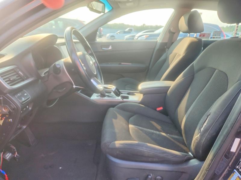 Photo 7 from auction – 2019 KIA OPTIMA with VIN 5XXGT4L32KG325298