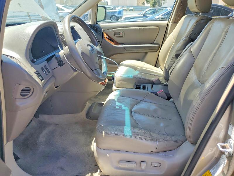 Photo 7 from auction – 1999 LEXUS RX with VIN JT6HF10UXX0052179